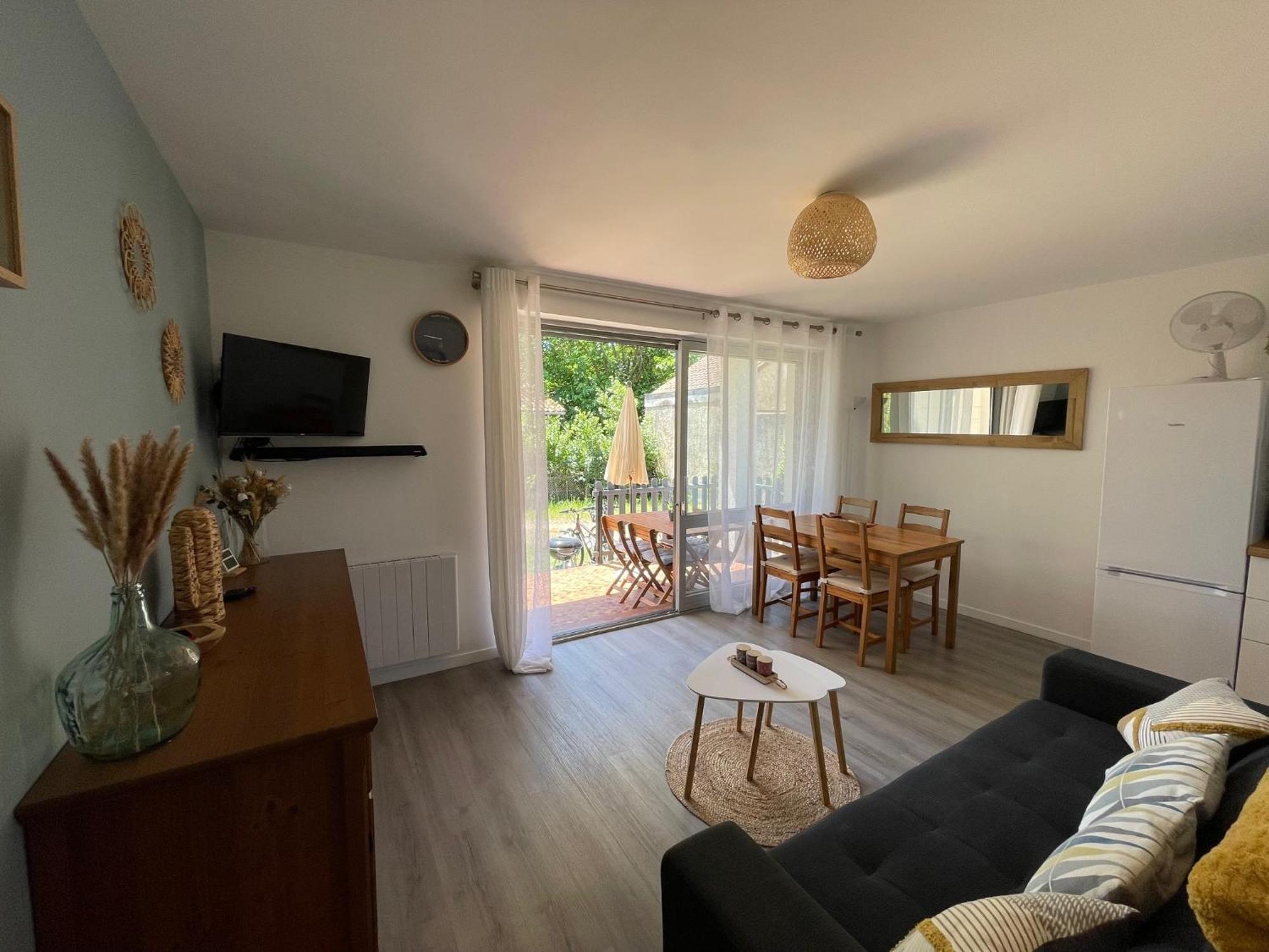 Avec Chambre, Terrasse Et Jardinet Proche Plage, Foret Pins, Piste Cyclable,
